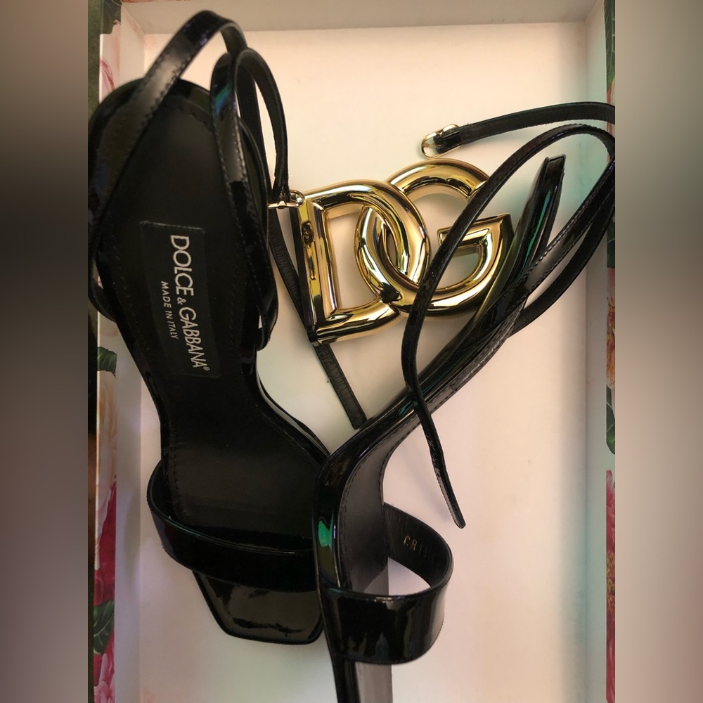 Dolce & Gabbana Black and Gold Heels - Picture 10 of 16
